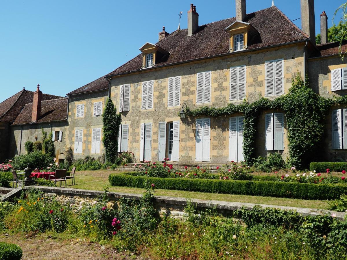 Gentilhommiere De Lurcy Le Bourg Bed and Breakfast Exterior foto