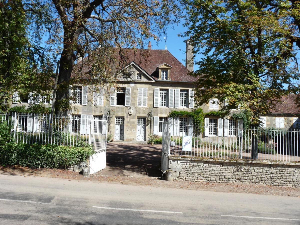 Gentilhommiere De Lurcy Le Bourg Bed and Breakfast Exterior foto